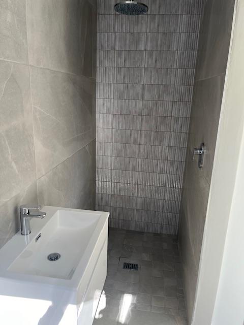 2 Bedroom Property for Sale in Plattekloof Glen Western Cape